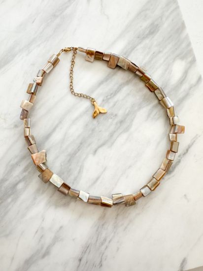 Εικόνα της Beige Shell Necklace